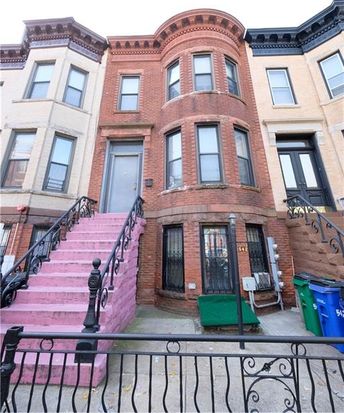 542 58th St — property photo