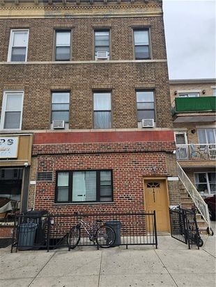 1711 Bath Ave — property photo