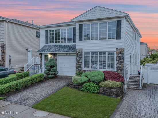 520 Eltingville Blvd, Staten Island — property photo