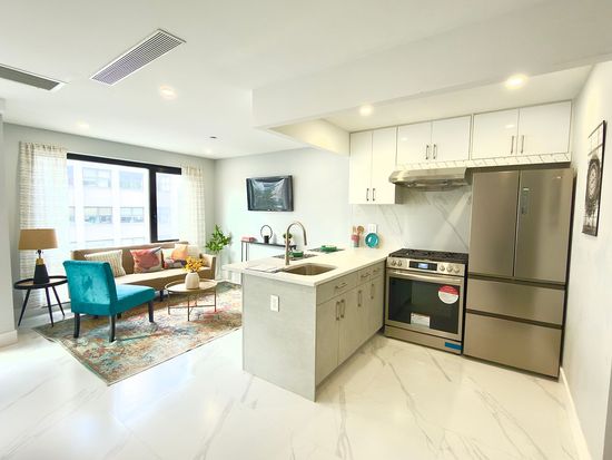 643 5th Ave #3A — property photo