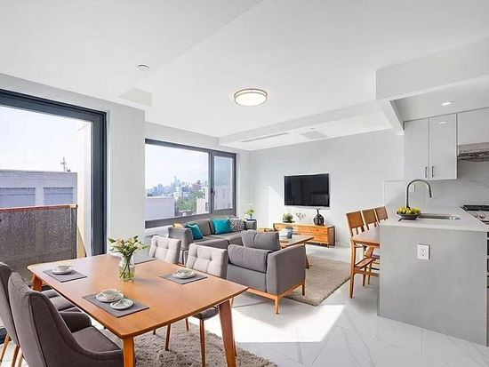 643 5th Ave #5A — property photo