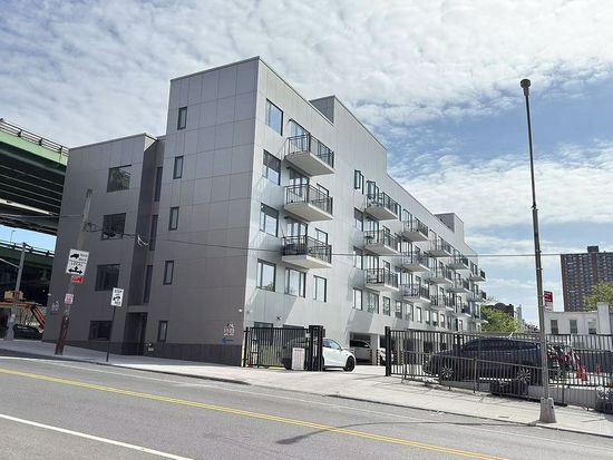 6020 3rd Ave — property photo