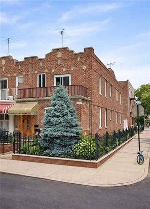 1721 Benson Ave — property photo