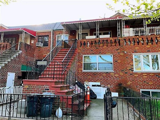 8838 Bay 16 St — property photo